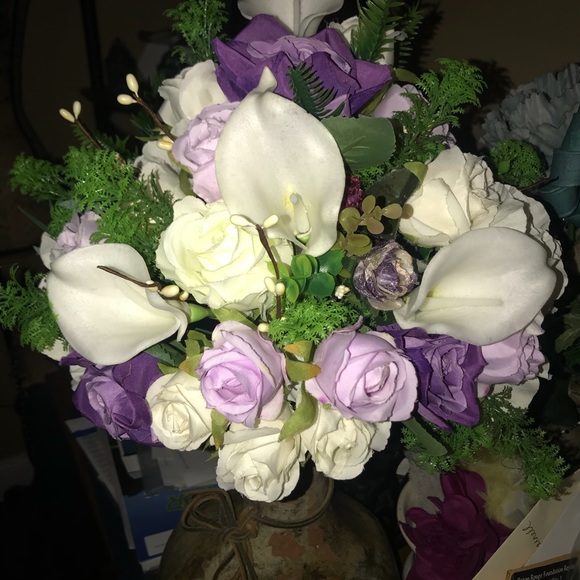 8 PC CUSTOM MADE WEDDING BOUQUET SET - Picture 3 of 16